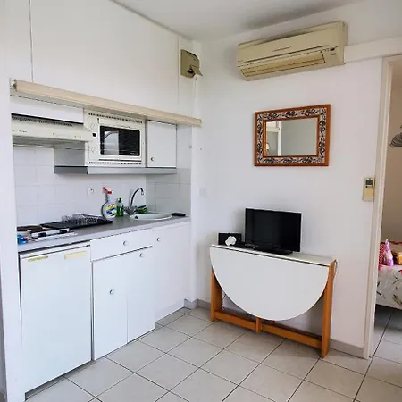 Port Frejus, 100 M Des Plages, Le Cesaree, T2 30m2 דירה